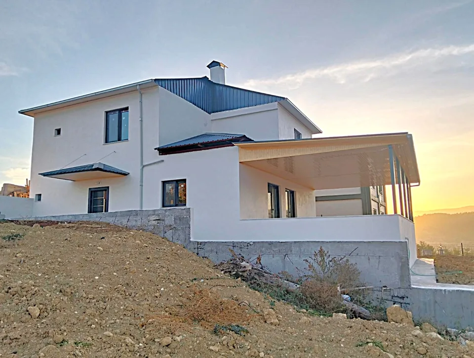KUZUCUBELEN’DE 826 M2 ARSALI SATILIK 4+1 DUBLEKS VİLLA